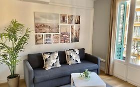 2 Bdr Eixample Apartment